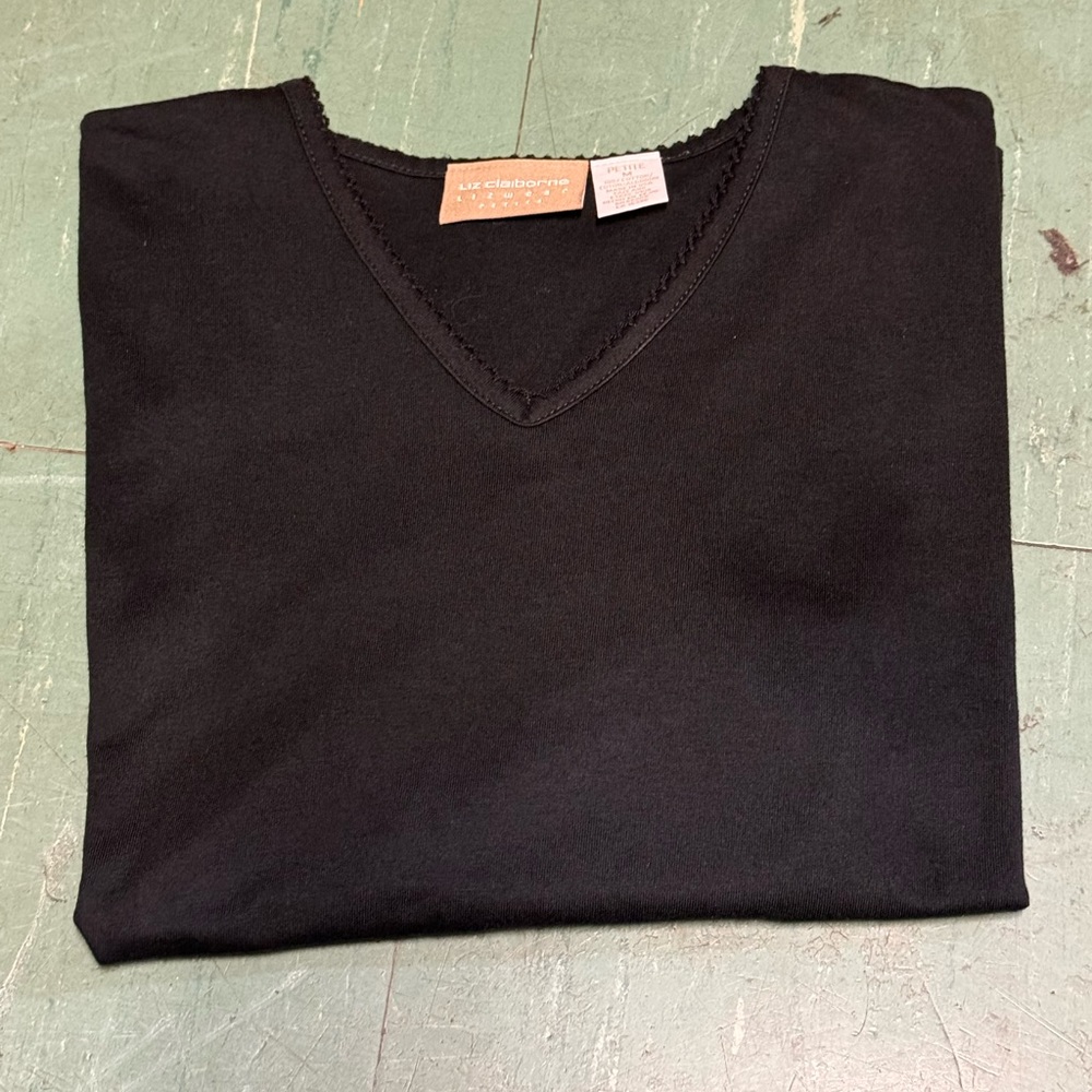 Liz Claiborne petite size medium black shirt